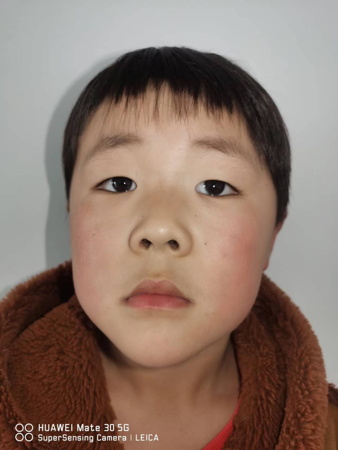 帮助6岁孩子找到家人