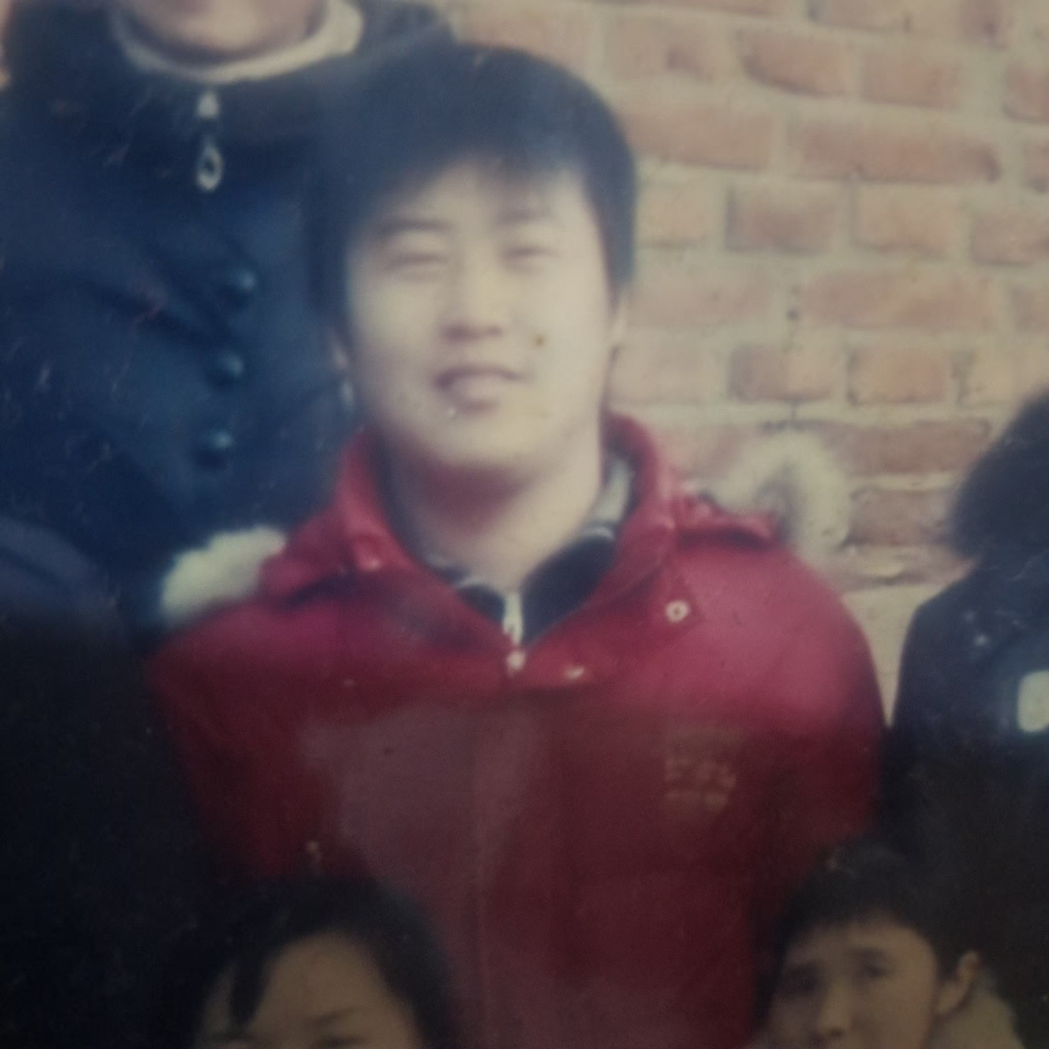 寻找于同洁早点回家！你爹去世，你奶你爸想你回家！